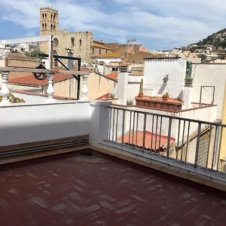 דירה 2 Bedroom Large Modern In Old Town 50m From The Beach! *