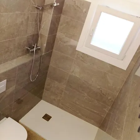 2 Bedroom Large Modern In Old Town 50m From The Beach! Blanes