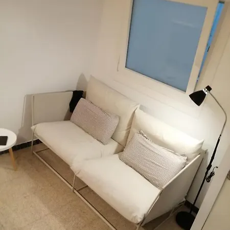 Apartment 2 Bedroom Large Modern In Old Town 50m From The Beach! Blanes